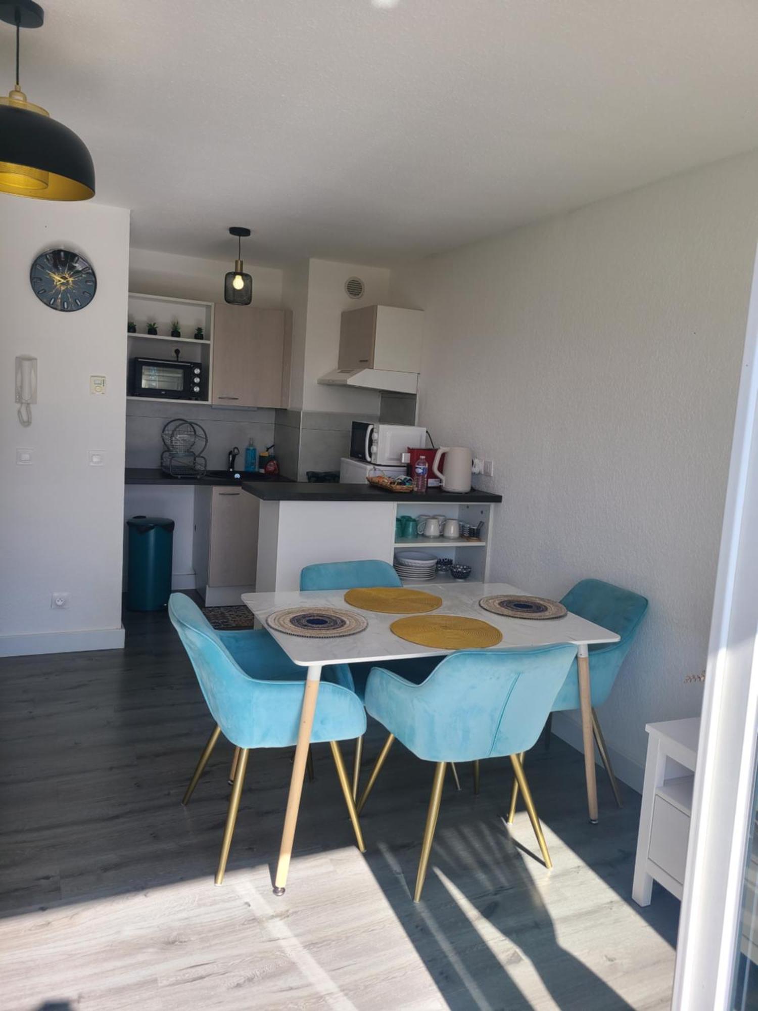 Appartement Joli T2 Proche Gare Avec Vue à Annemasse Extérieur photo